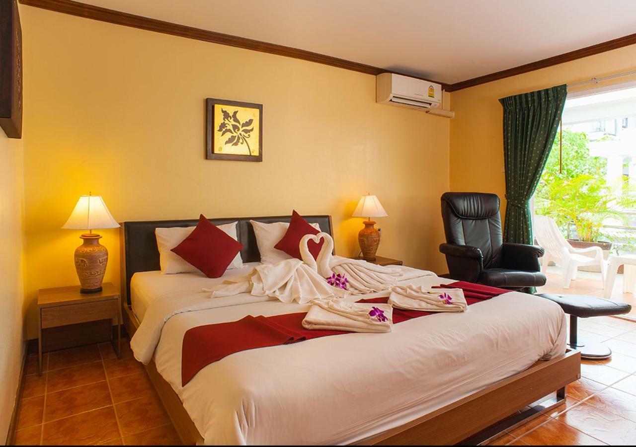 Patong Karlssons Hotel エクステリア 写真