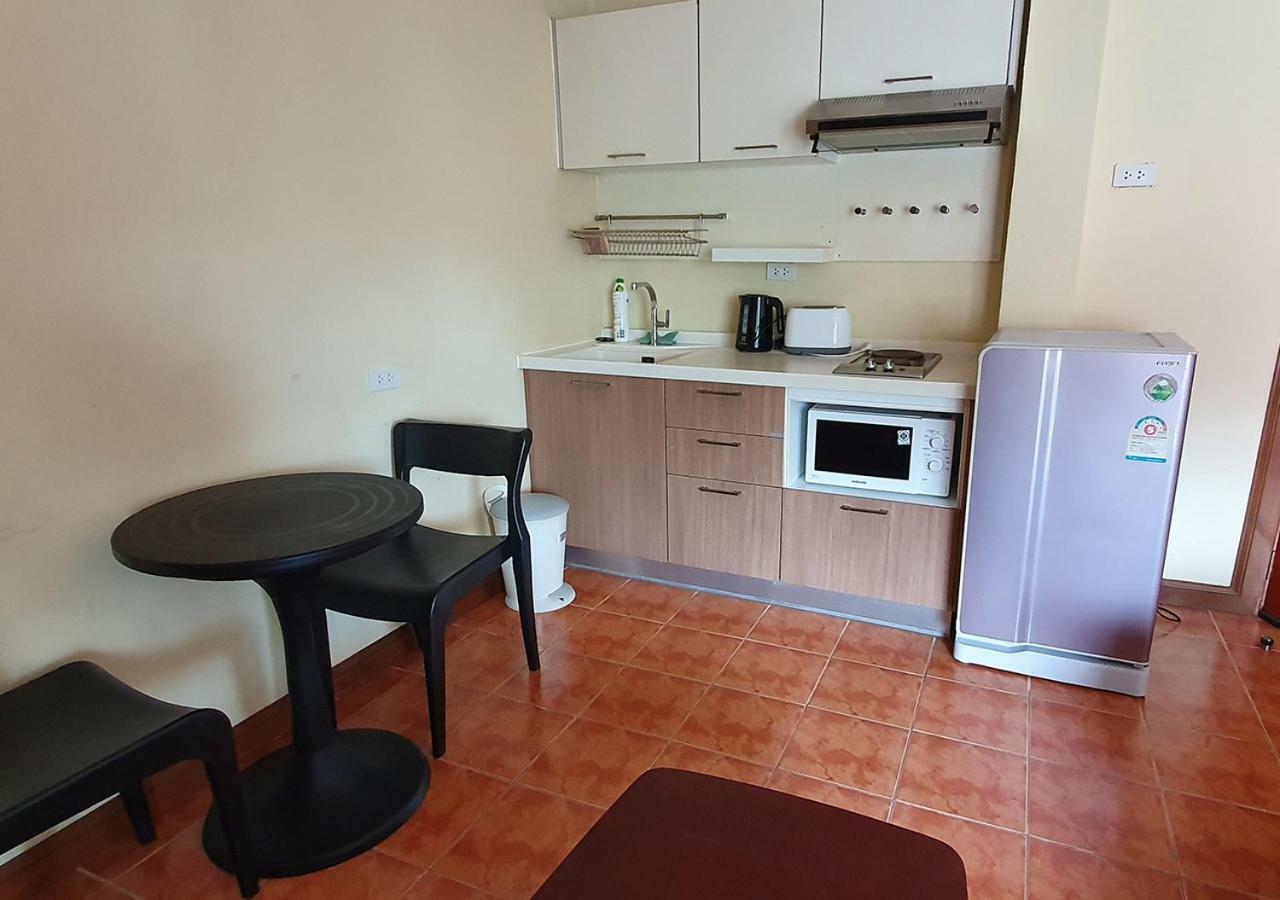 Patong Karlssons Hotel エクステリア 写真